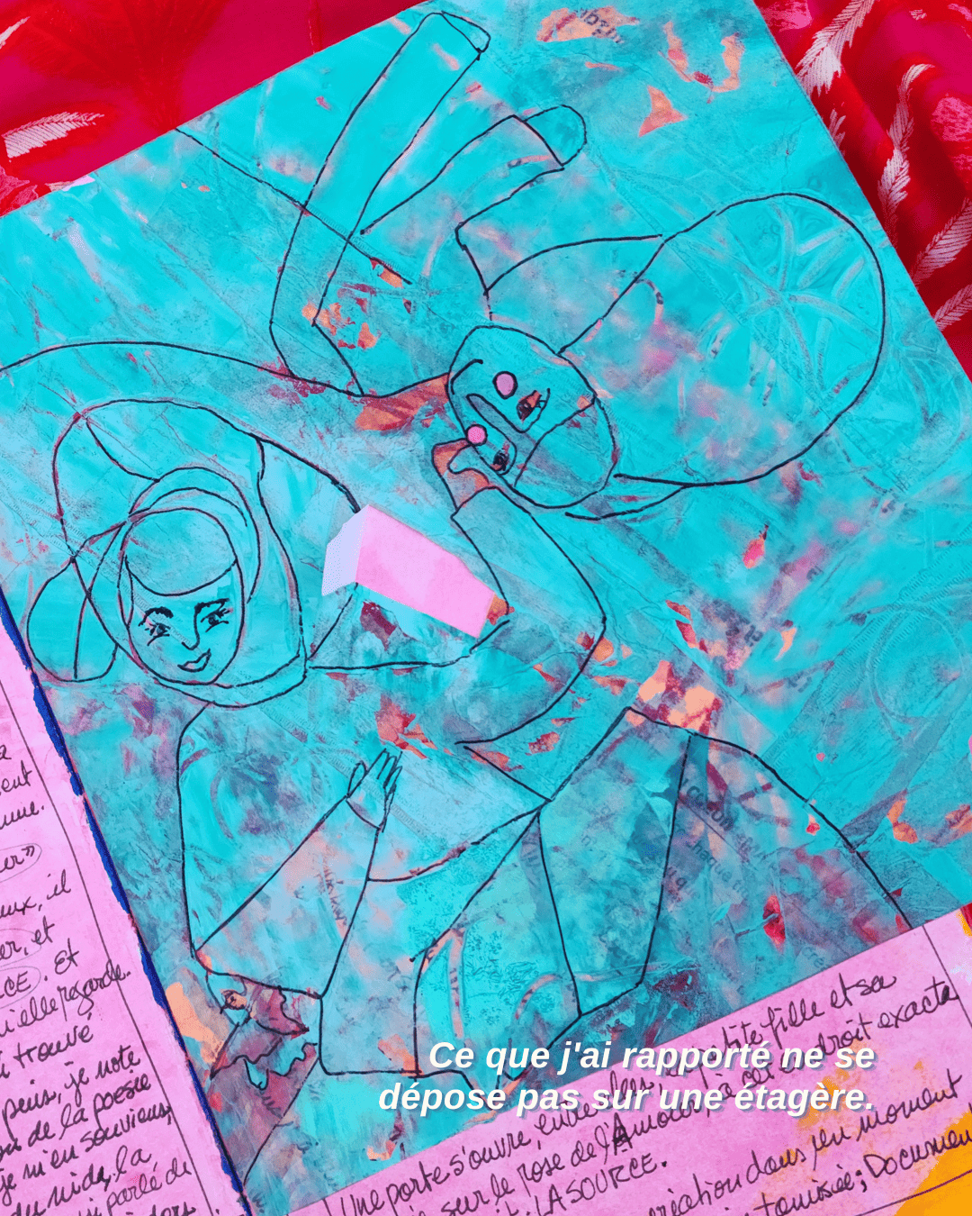 Création intuitive de Louise autour du voyage intérieur : Carnet ouvert avec une petite porte laissant apparaitre du rose.
